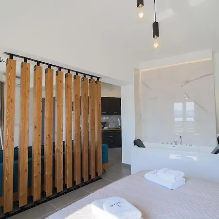 Apartman La Casa New Coastal & Jacuzzi