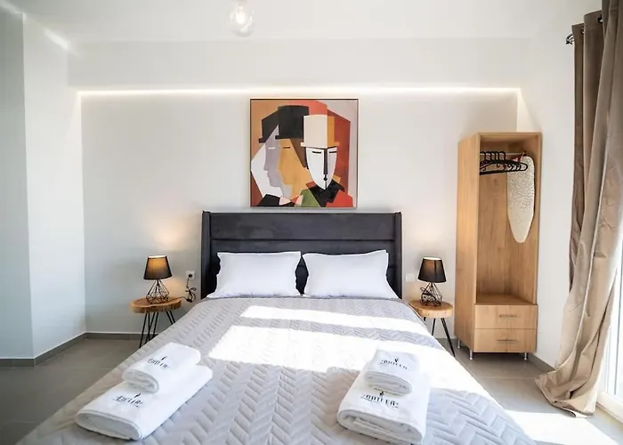 La Casa New Coastal & Jacuzzi * Βόλος