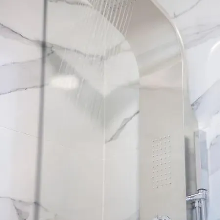 La Casa New Coastal Apartment&jacuzzi Volos