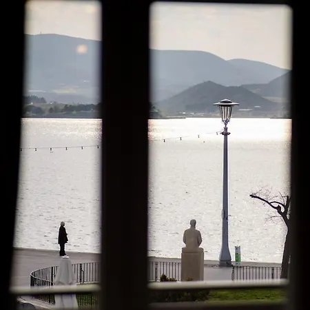 La Casa New Coastal & Jacuzzi アパート