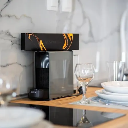 La Casa New Coastal Apartment&jacuzzi * Volos