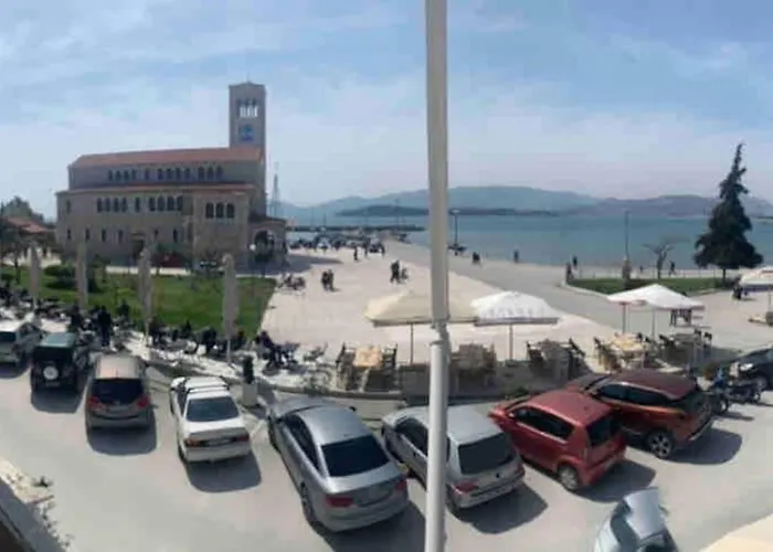 La Casa New Coastal Apartment&jacuzzi